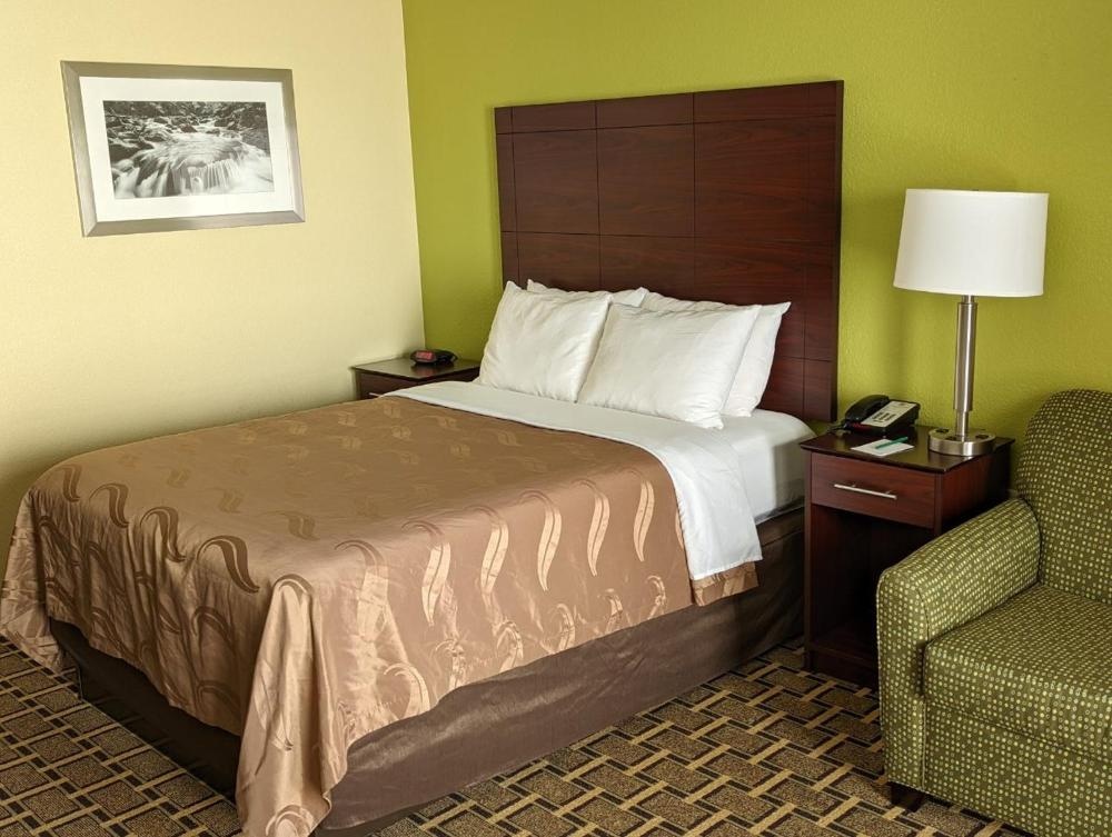 Quality Inn Imagen 40