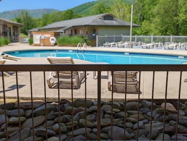 Quality Inn image 20