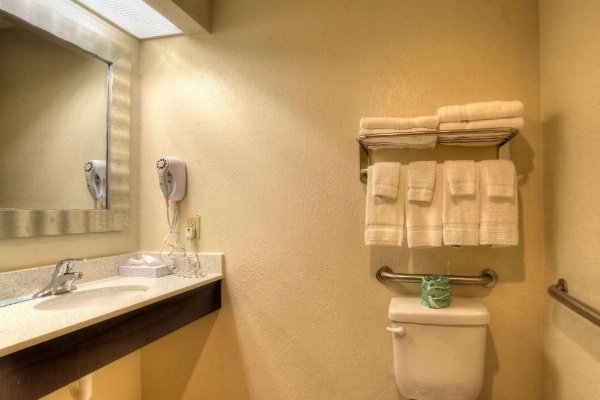 Quality Inn image 23