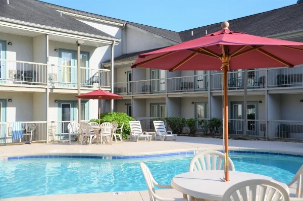 Quality Inn image 47